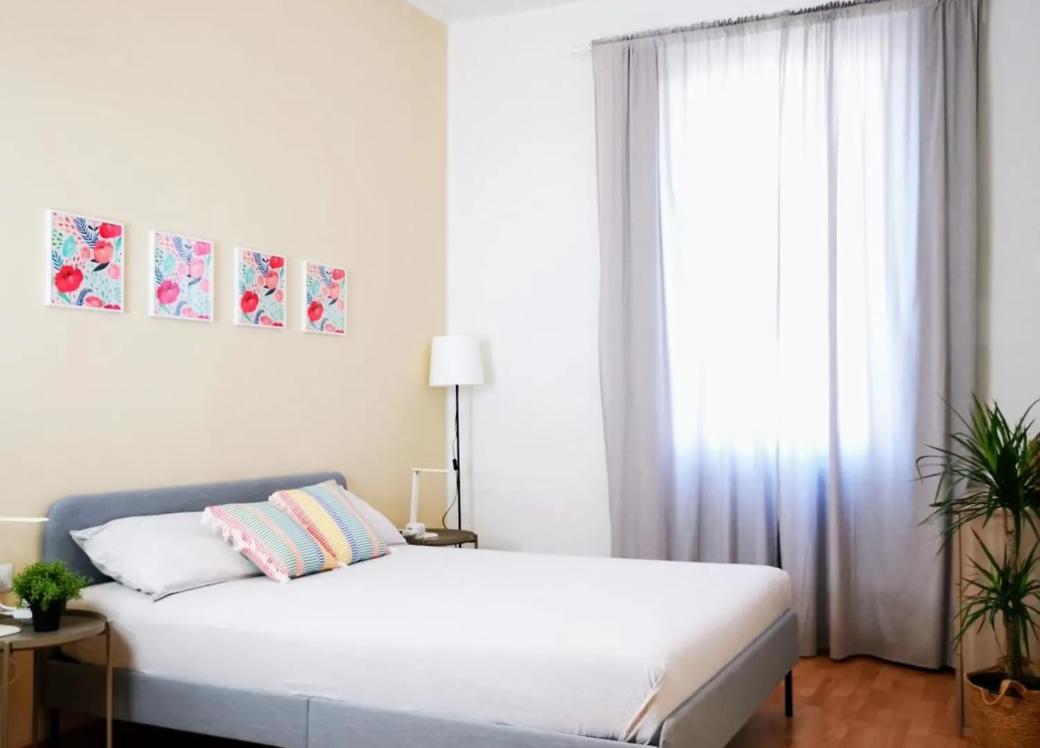 Spacious Apartment 50 Meters From The Metro Milano